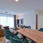 Stock Nr 8 Apartmán *