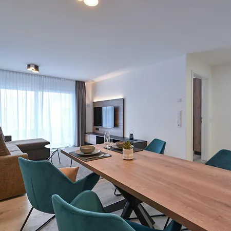 Stock Nr 8 Apartment *